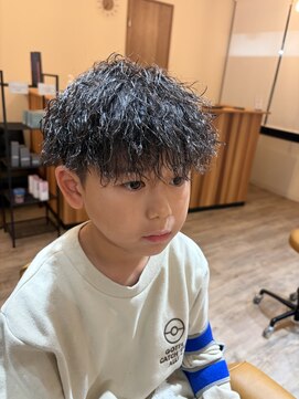 フロウ(Flow) キッズパーマ(ツイストスパイラル)