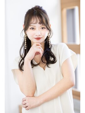 Totia 西宮北口【トティア ニシノミヤキタグチ】【5月1日NEW OPEN(予定)】 【Totia西宮北口】フェミニンロング/くびれヘア/暗めカラー