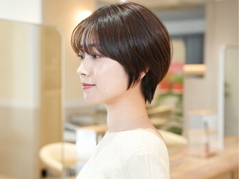 ジーナ 西荻窪(Zina)の写真/[#小顔］【ReFaファインバブルVEENA◆似合わせカット+アイロン仕上げ￥5400】旬な抜け感ショートならZinaで