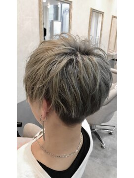 ジーナ オム 札幌(Zina Homme) シルバーマッシュ*ニュアンスパーマ*メンズ*Zina Homme札幌