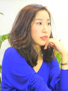 ヘアサロン アイラス(hair salon Ailus) ダークヘアを昇華させる大人のクール感