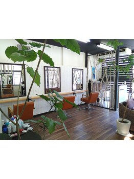 セルフブローで低価格…☆クーポン利用なら【初回＆カラー施術の方/コラーゲントリートメント無料】に！