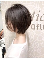 ミッシェル アフロート(michelle afloat)&nbsp;20代30代40代50代ラウンドCカーブカット×くびれ長めショート