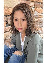 エレナ(Helena)&nbsp;外ハネくびれセミディ☆