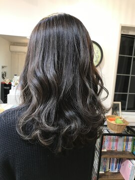 ヘア デザイン 虹いろのはさみ 大人のハイライト