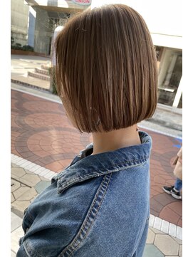 ココンプリュス アンド モナ(COCON+&MONA+) やわらかミルクティ/ボブ