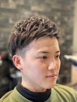 束感ショートツーブロック