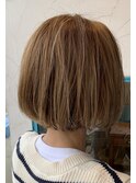 明るめベージュボブ