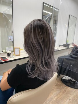 ナンバー エアロ 横浜(N° +aero) 大人かわいいくびれミディラベンダーインナーカラー