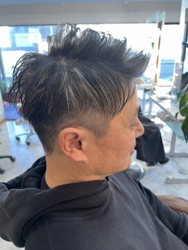 トモズヘアデザイン(Tomo's Hair Design) メッシュハイライト メンズVer