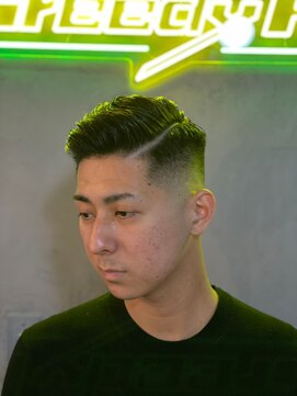 グリーディーフォックス 代々木(Greedy FOX) 韓国マッシュ/センタ-パ-ト/ツイストスパイラル/スキンフェード