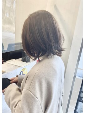 ブレンドバイハピネス(Blend by happiness) 前下りボブ 切りっぱなし 外ハネパーマ 西大寺 奈良