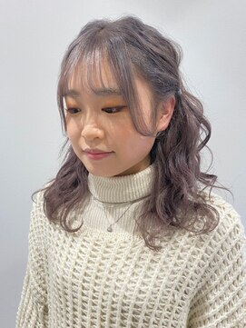 ベレーザ 渋谷(BELEZA) 2502編み込みハーフアップ波巻きお団子くるくるヘアアレンジ