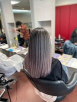 美容室シンプル ウィン(Simple Win)&nbsp;ホワイトピンク・エアタッチバレイヤージュ