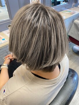 リベルテ(Liberte) 40代 50代 60代 ダメージしない白髪ぼかしカラー