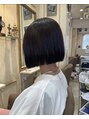 シェリア(Shelia)&nbsp;小顔に見えるタイトなボブも人気です！
