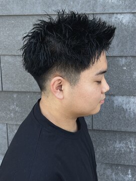ヒュイル バイ ニアウ(Hwyl by Niau) メンズカット刈り上げショートスパイキーショートストレート