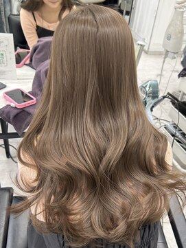 アマトウキョウスマートサロン(AMA TOKYO×Smart Salon) ミルクティーベージュ マロンベージュ 透明感カラー