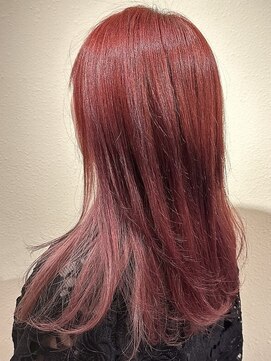 ヘアーグロウ ロングレイヤーカット顔周りレイヤーピンクブラウンダブルカラー