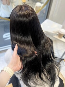 ティア(Tia.) 縮毛矯正/巻ける縮毛矯正/髪質改善トリートメント/ロングヘア