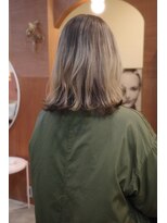 チャプター 問屋町(chapter)&nbsp;髪質改善ミルクティベージュ外はねボブケアブリーチダブルカラー