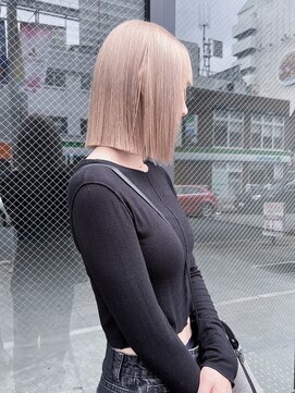 リノ(RLINO) 【名古屋/栄】ボブカット/ブリーチ/ホワイトベージュ