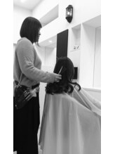 ヘア ディレクション ギルダーツ(HAIR direction GILDARTS) ＭＩＫＡ 