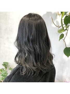 リコ(Lico) ダークアッシュ×グレージュグラデーション