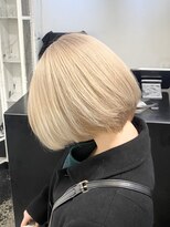 ココ 原宿(KOKO)&nbsp;M黒髪小顔ヘアオリーブグレー艶髪クラゲヘアーココアベージュ