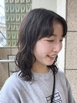 ゴーズゴー 吉祥寺(e)店(go s go) フェイスレイヤー/ミディアムウルフ/ニュアンスパーマ