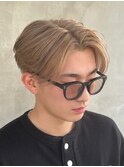 熊本 ホワイトベージュ ダブルカラー センターパート メンズ