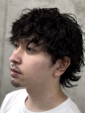 オルト(Altn) 大人の波巻きスパイラルパーマミディアムロングメンズカットヘア