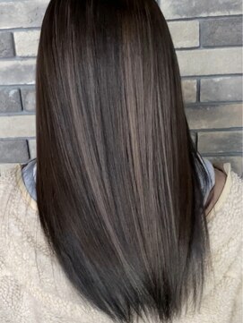 シェリ(che'rie) ハイライトバレイヤージュブリーチオリーブグレーココアベージュ