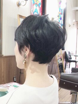 【大人気女性Stylistのマンツーマンsalon】リピーター多数!カウンセリング～仕上げまで一人のstylistが担当