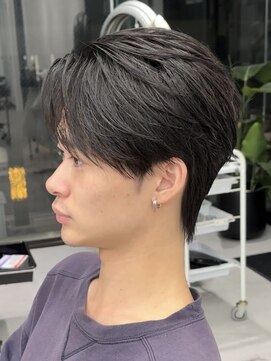 ゴート(GOATO) フェザーショート　毛流れ　センターパート　鹿児島メンズ