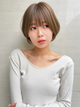 オーロ(ORO) ミルクティーグレージュ　髪質改善ショートボブ　大人可愛い