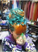 原色カラー・ヒョウ柄・コーンロウスタイル
