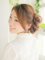 ナル 白山神社参道通り店(nalu)&nbsp;耳後ろにまとめたシニヨン