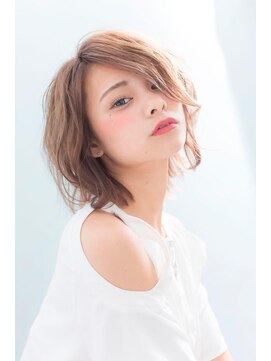 オリンテ バイ レシッド 表参道(orente by rcid) ひし形ミディアム顔周りレイヤーウェーブ×シアーカラーオレンジ