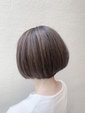 ユニックス UNIX 蕨店 【30代40代大人女性人気!】ショートボブ×アッシュブラウン