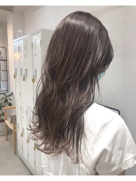 ヘアデザイン ソラ(Sola) 上品ガーリーホワイトアッシュベージュ×無造作ウェーブロング