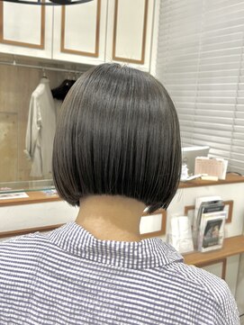 ネオリーブウリ 二子玉川店(Neolive uri) 前髪マチルダボブピンクベージュインナーグレージュ