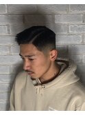 30代40代メンズ刈り上げフェードスタイルかき上げ短髪ワイルド