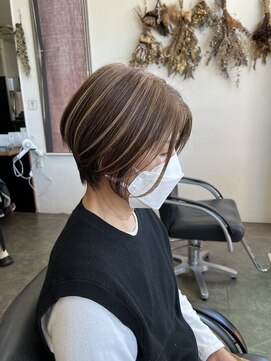 ハウオリ 金沢駅西店(Hau'oli) 白髪ぼかし/白髪ぼかしハイライト/脱白髪染め/白髪染め/透明感