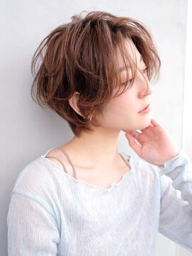 シオン(shion) フェザーショートメルティカラーマロンベージュ_69699