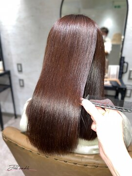 ジル アンク(Jill ankh) 《Jillankh 姫路》ベージュカラー 艶髪 赤み消しカラー