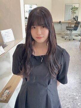 セラ(SERA) レイヤー/レイヤーカット/ローレイヤー/レイヤースタイル