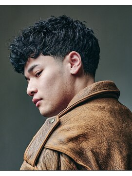 オーシャントーキョー ホワイト 原宿(OCEAN TOKYO WHITE) テーパーフェードショートスパイラルパーマ