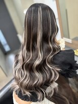 ラピス 横浜(Lapis)&nbsp;ハイライトメッシュブリーチカラーシールエクステ