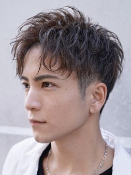 フィフス 天神大名(fifth) 天神メンズパーマツイストスパイラルパーマ波巻きパーマツイスパ